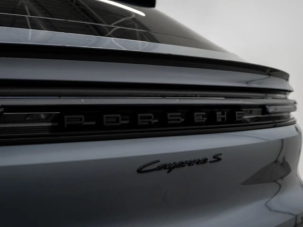 Porsche Cayenne снимка Porsche Cayenne