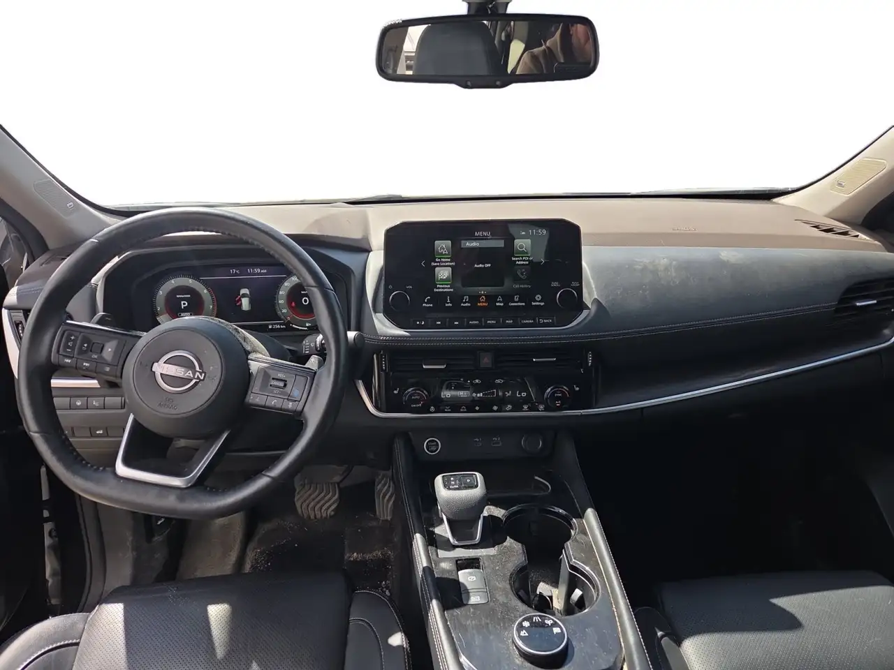 Nissan Rogue снимка Nissan Rogue