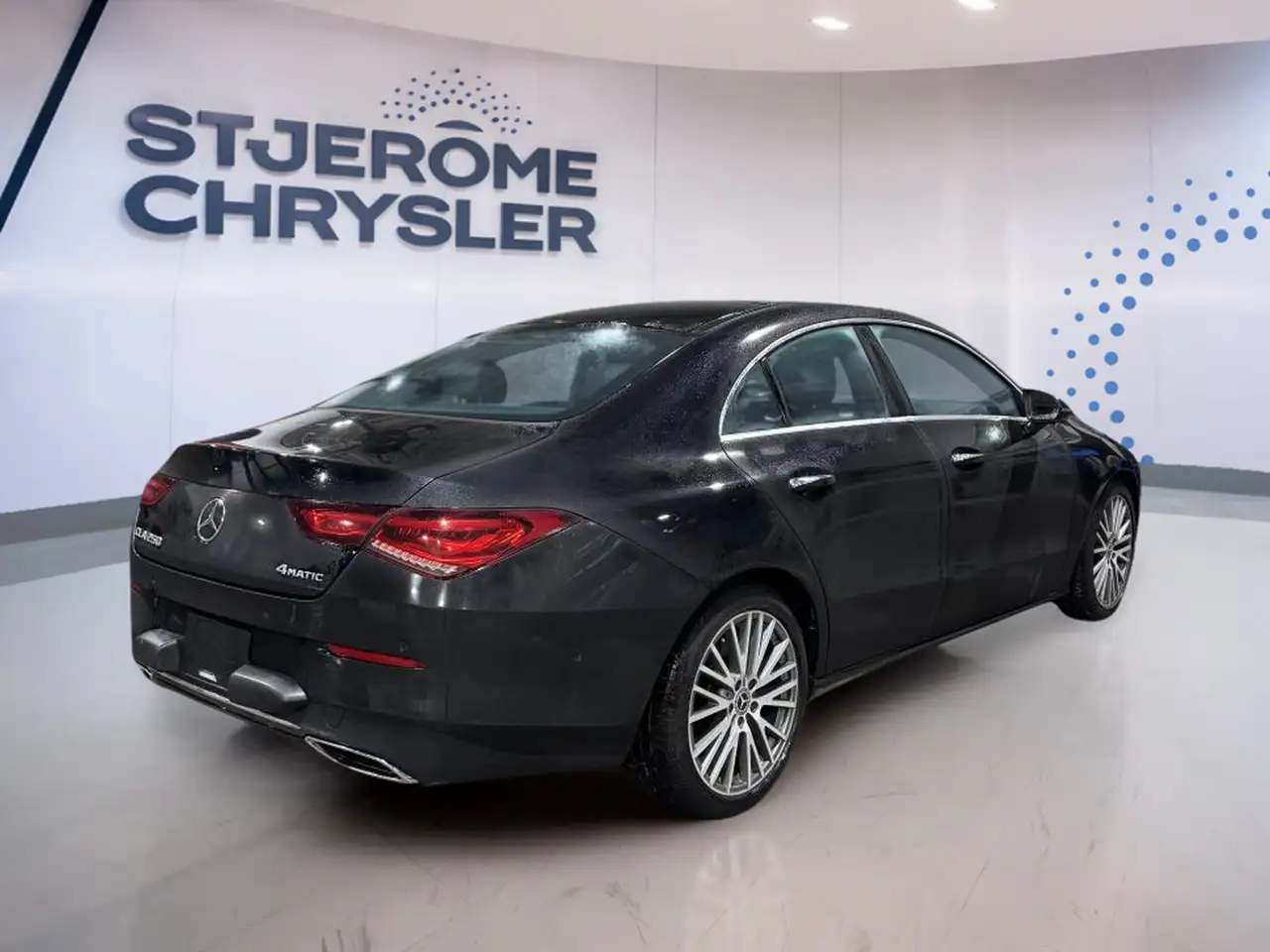 Mercedes-Benz CLA снимка Mercedes-Benz CLA