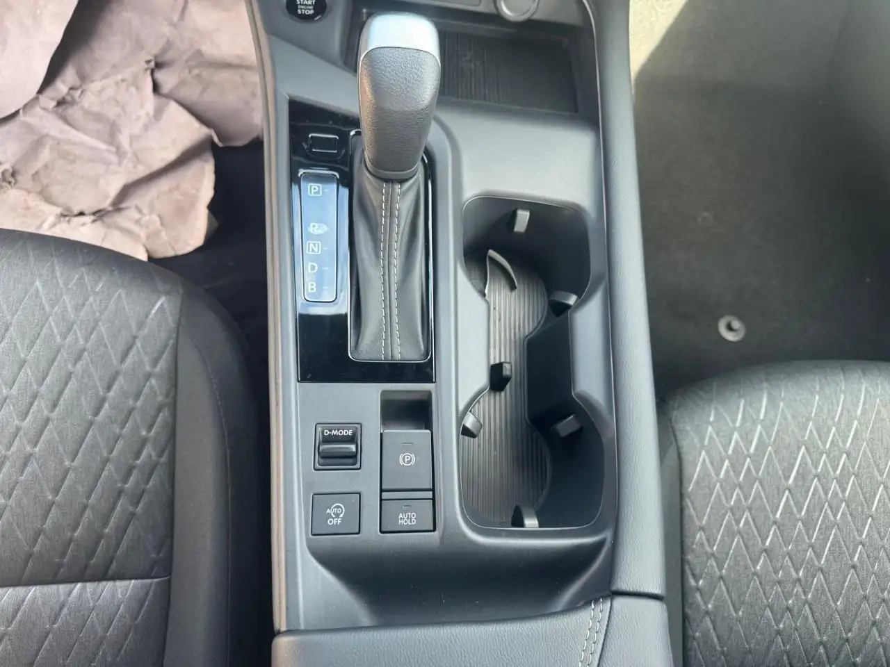 Nissan Sentra снимка Nissan Sentra
