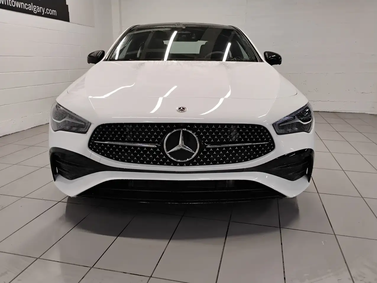 Mercedes-Benz CLA снимка Mercedes-Benz CLA