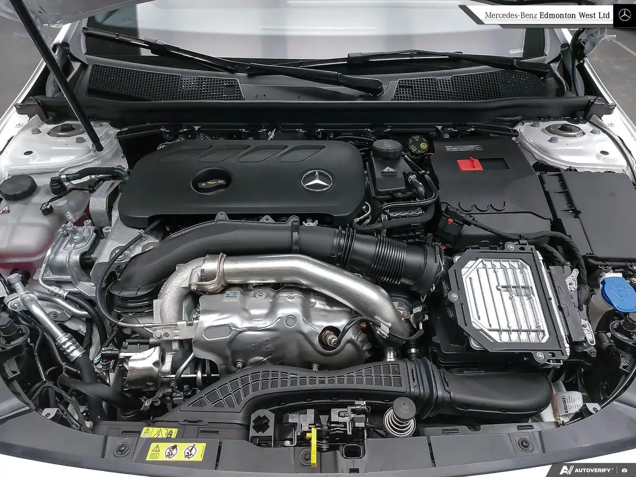 Mercedes-Benz CLA снимка Mercedes-Benz CLA