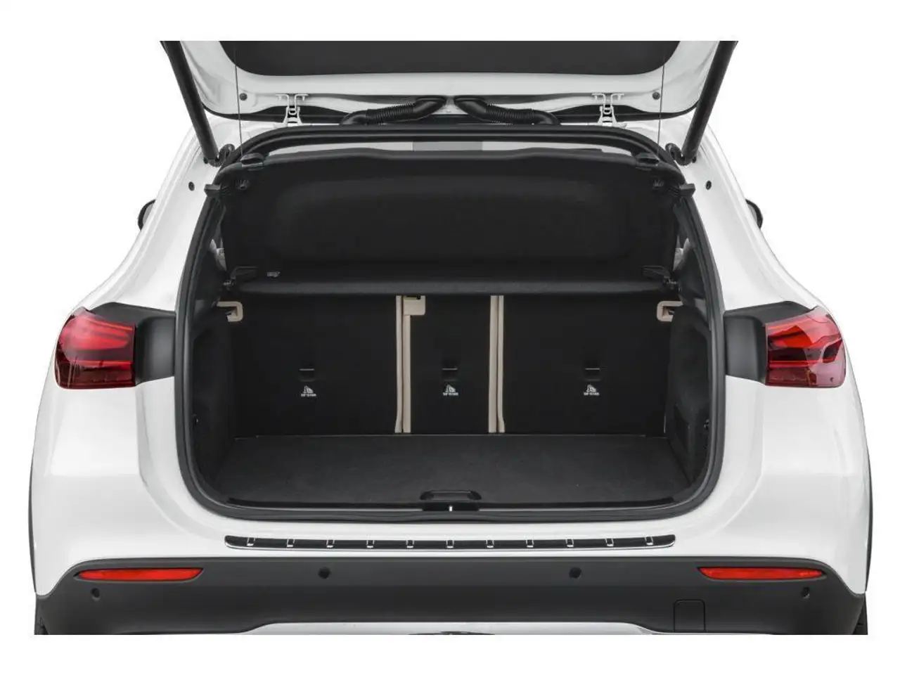 Mercedes-Benz GLA снимка Mercedes-Benz GLA