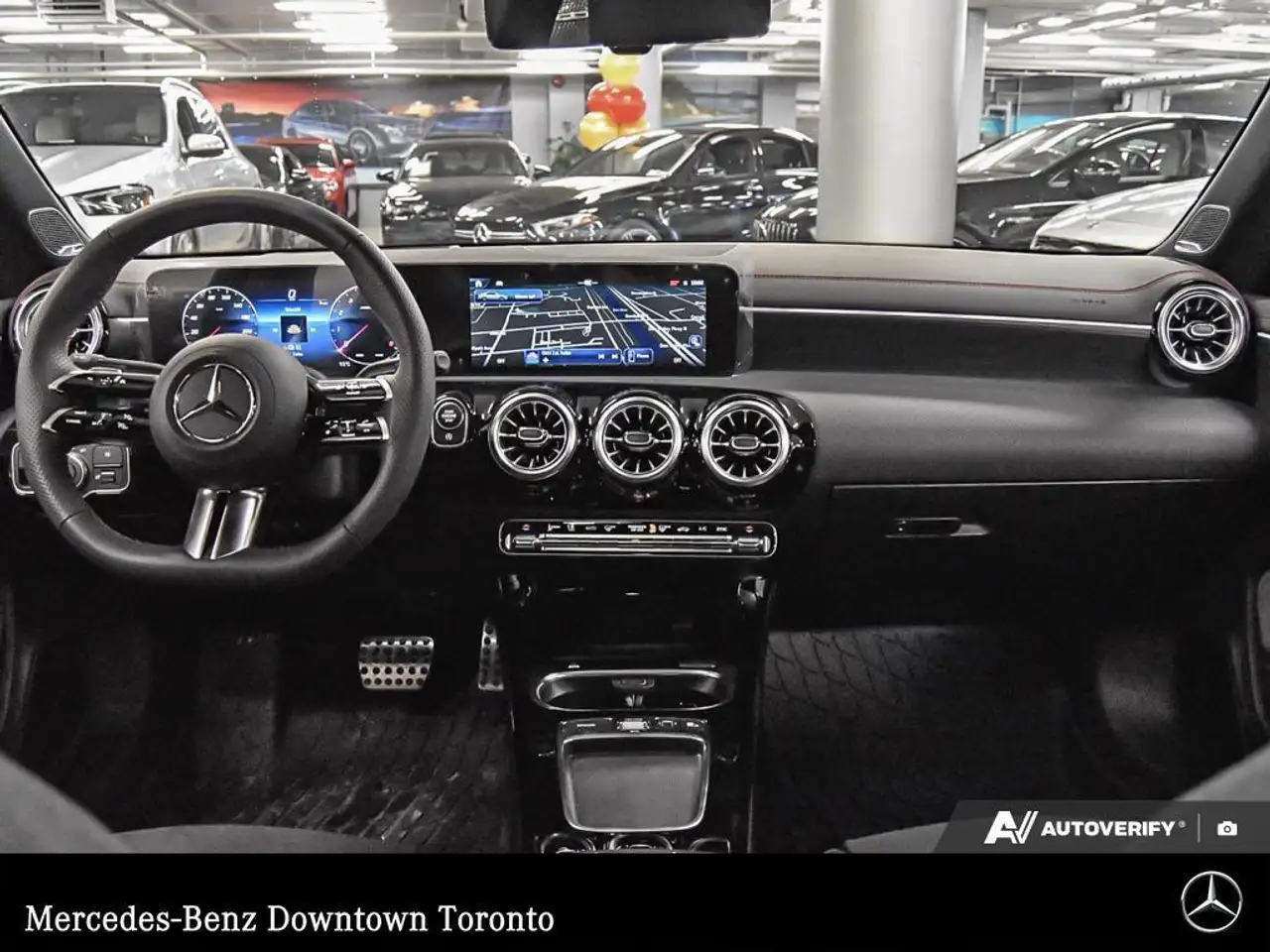 Mercedes-Benz CLA снимка Mercedes-Benz CLA