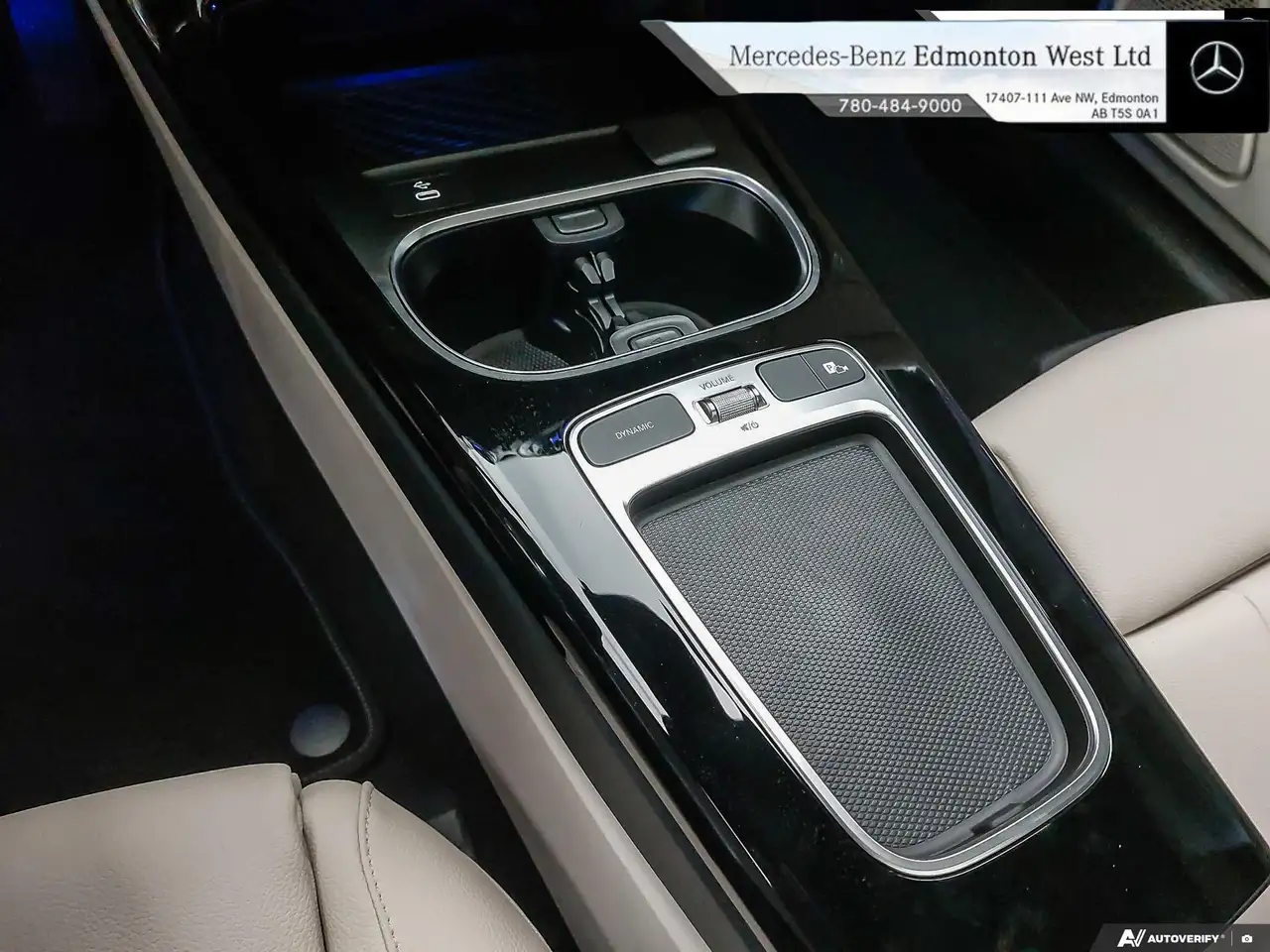 Mercedes-Benz CLA снимка Mercedes-Benz CLA