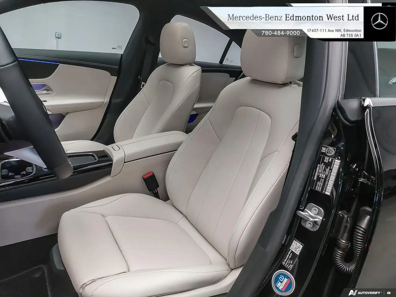 Mercedes-Benz CLA снимка Mercedes-Benz CLA