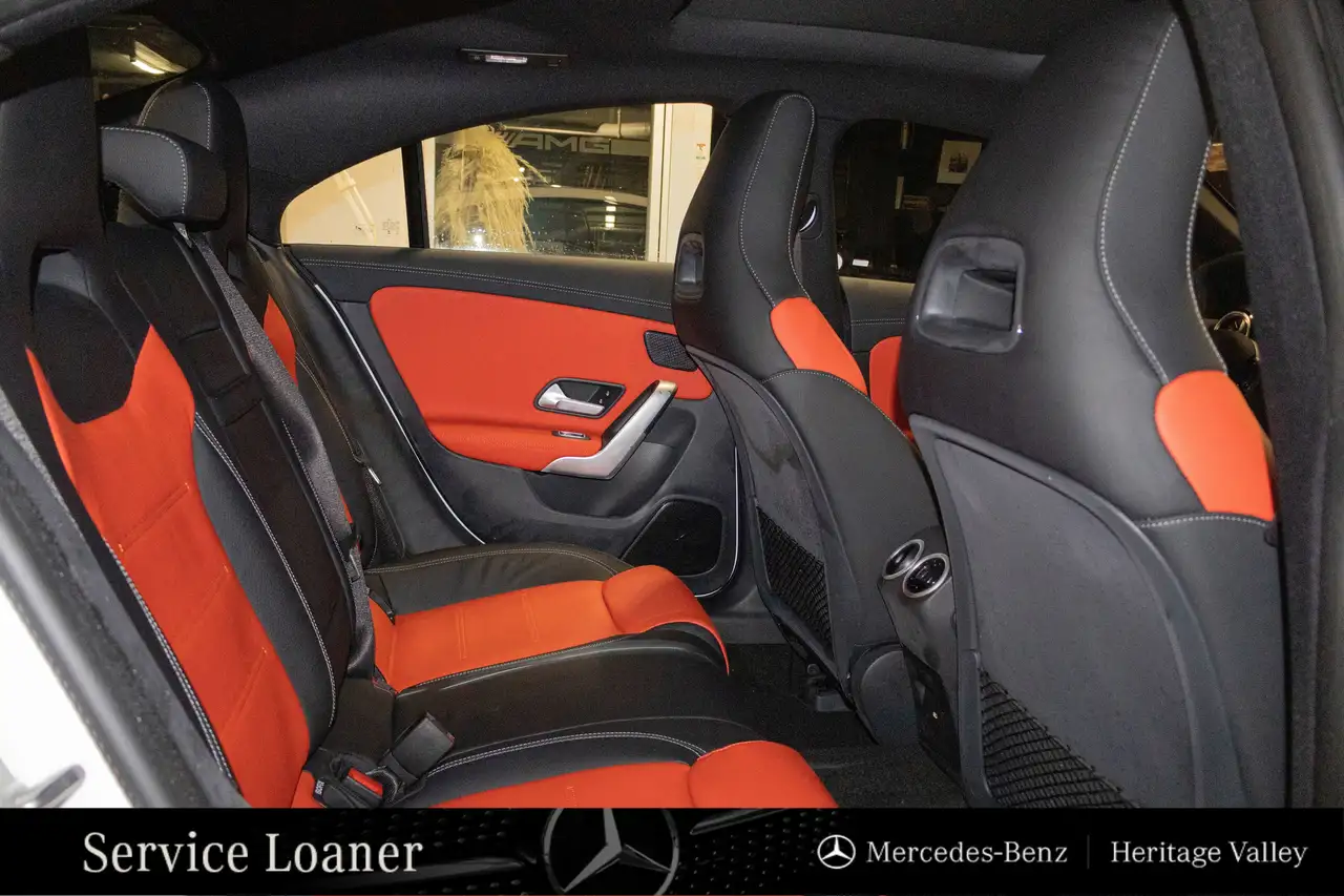 Mercedes-Benz CLA снимка Mercedes-Benz CLA