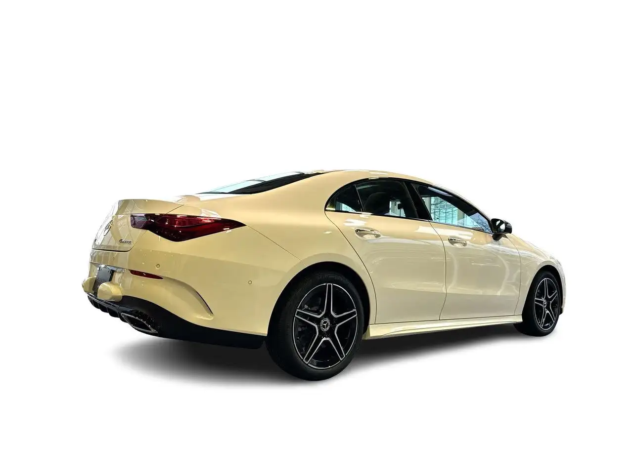 Mercedes-Benz CLA снимка Mercedes-Benz CLA
