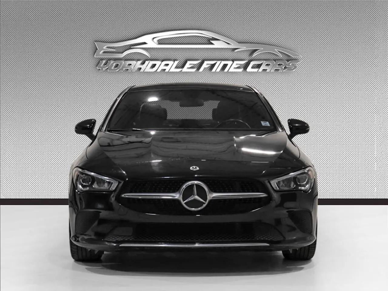 Mercedes-Benz CLA снимка Mercedes-Benz CLA