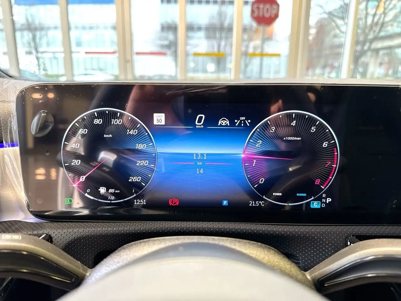 Mercedes-Benz CLA снимка Mercedes-Benz CLA