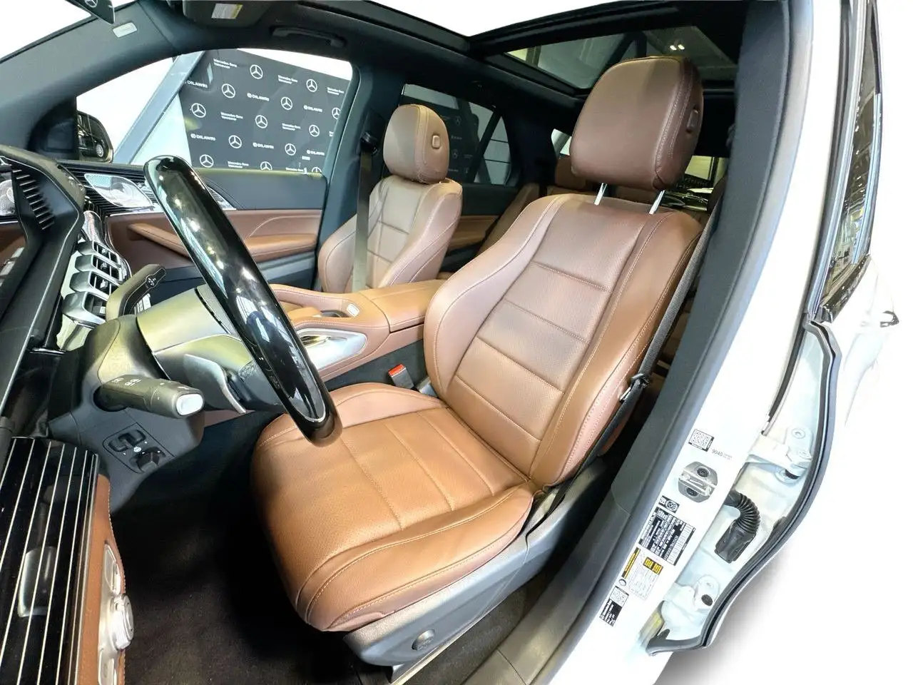 Mercedes-Benz GLE снимка Mercedes-Benz GLE