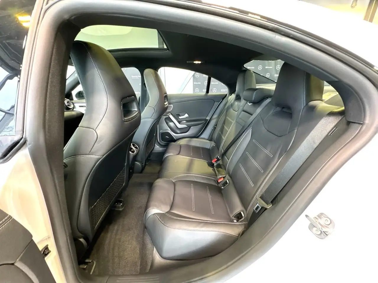 Mercedes-Benz CLA снимка Mercedes-Benz CLA