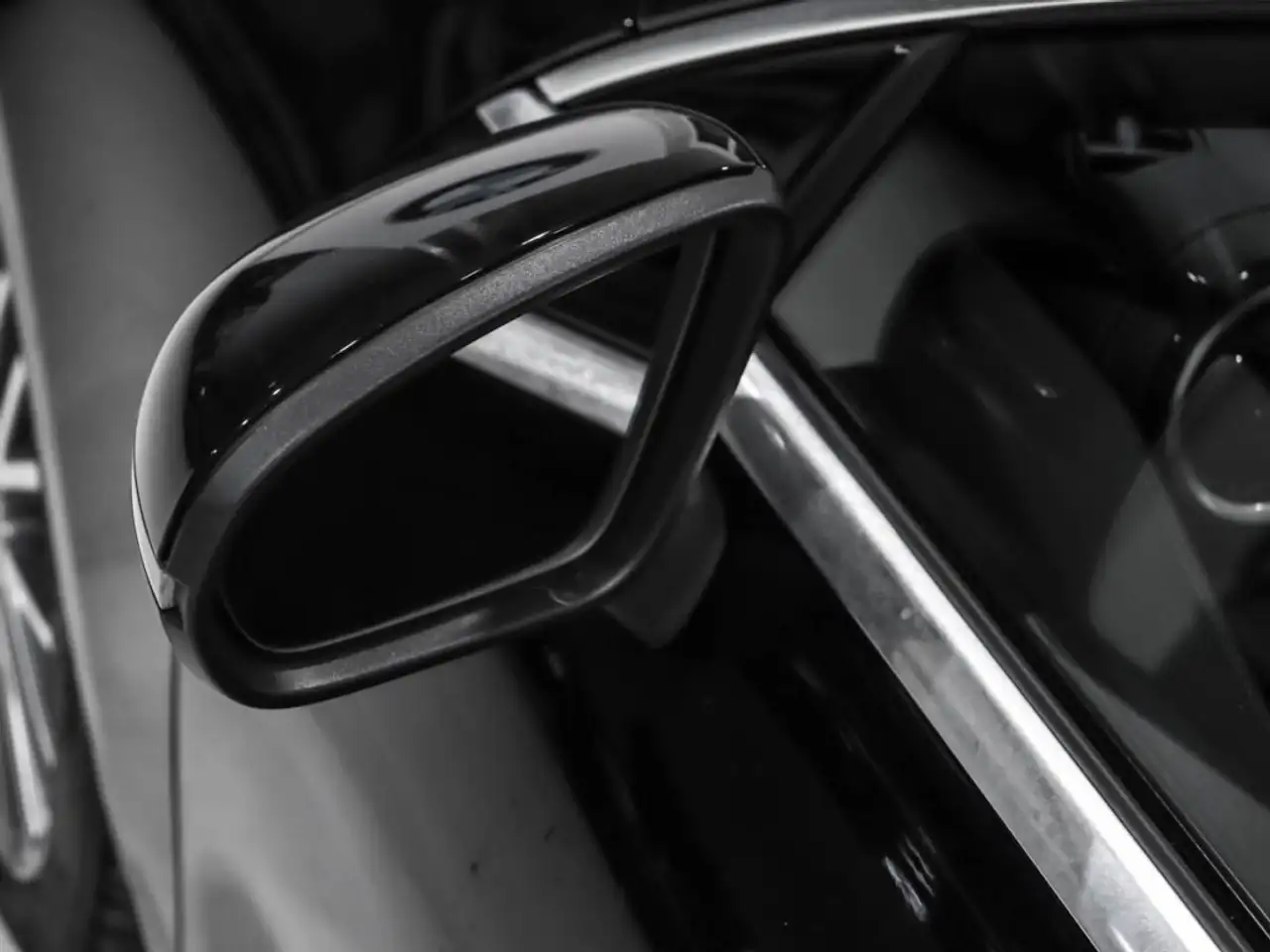 Mercedes-Benz CLA снимка Mercedes-Benz CLA