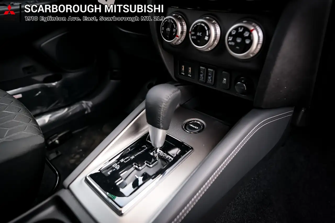 Mitsubishi RVR снимка Mitsubishi RVR