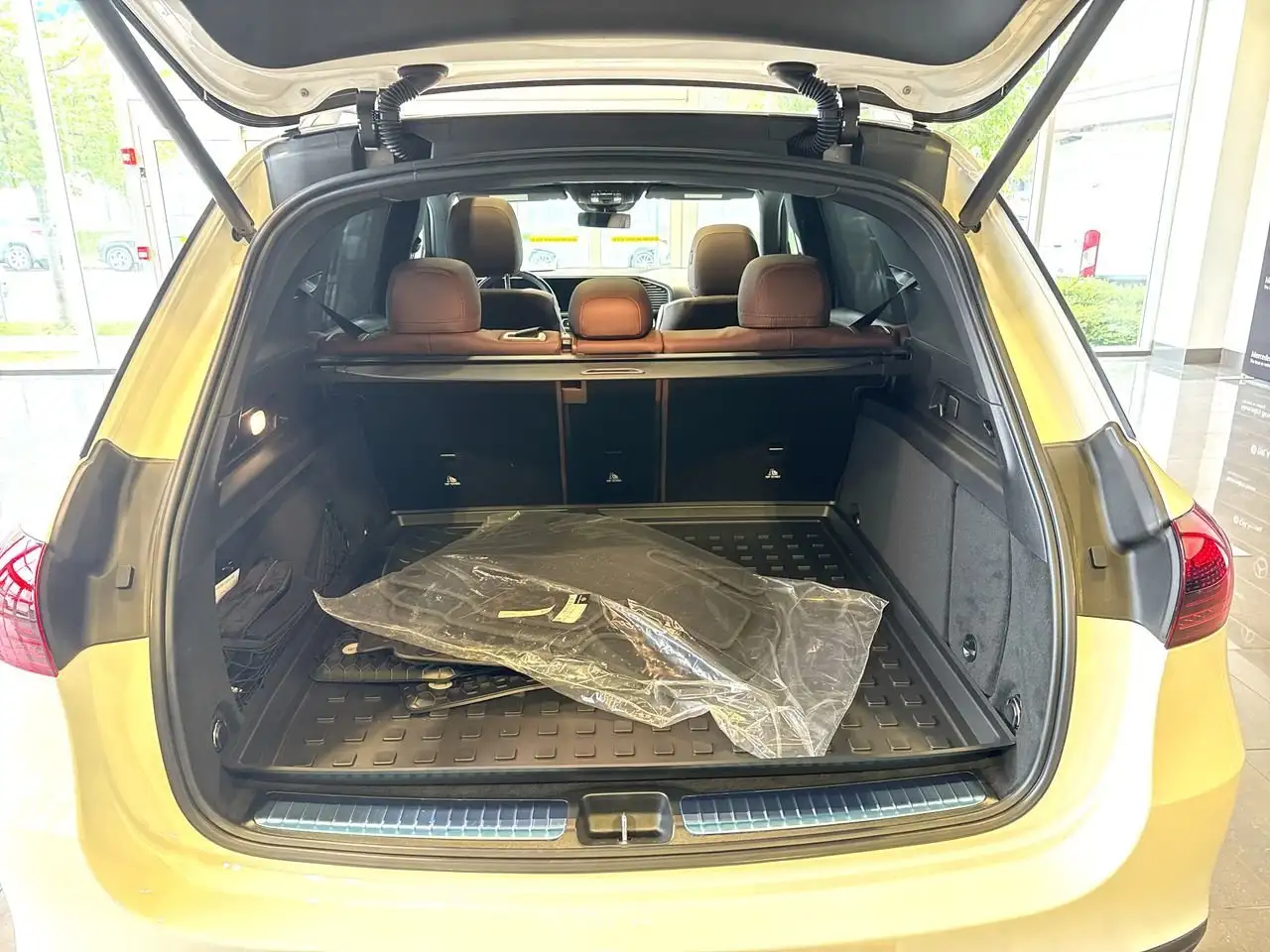 Mercedes-Benz GLE снимка Mercedes-Benz GLE