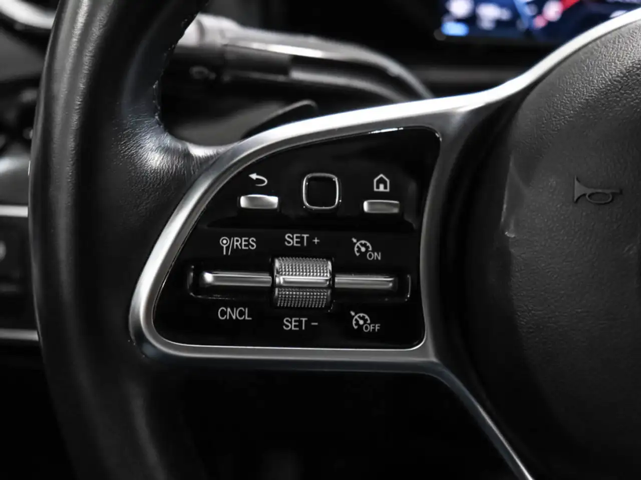 Mercedes-Benz CLA снимка Mercedes-Benz CLA