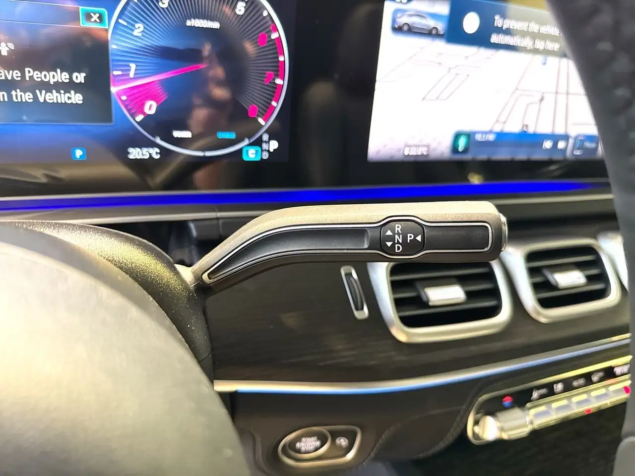 Mercedes-Benz GLE снимка Mercedes-Benz GLE