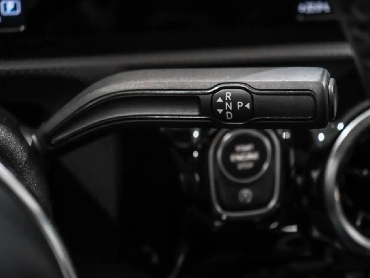 Mercedes-Benz CLA снимка Mercedes-Benz CLA