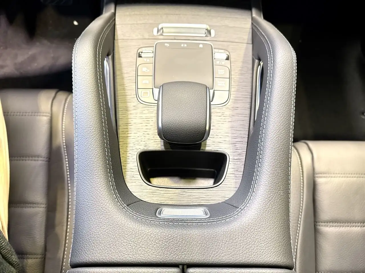 Mercedes-Benz GLE снимка Mercedes-Benz GLE