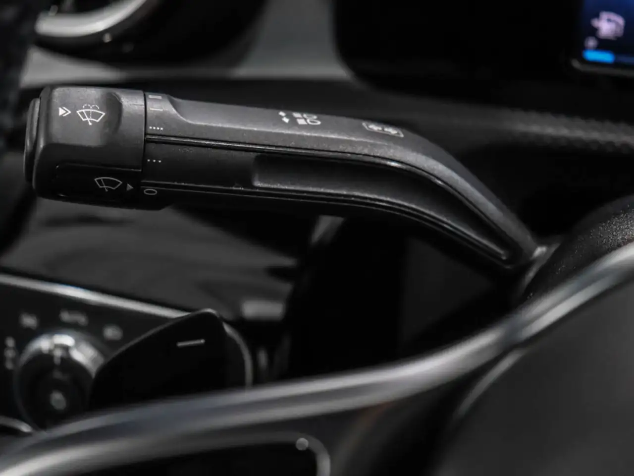 Mercedes-Benz CLA снимка Mercedes-Benz CLA