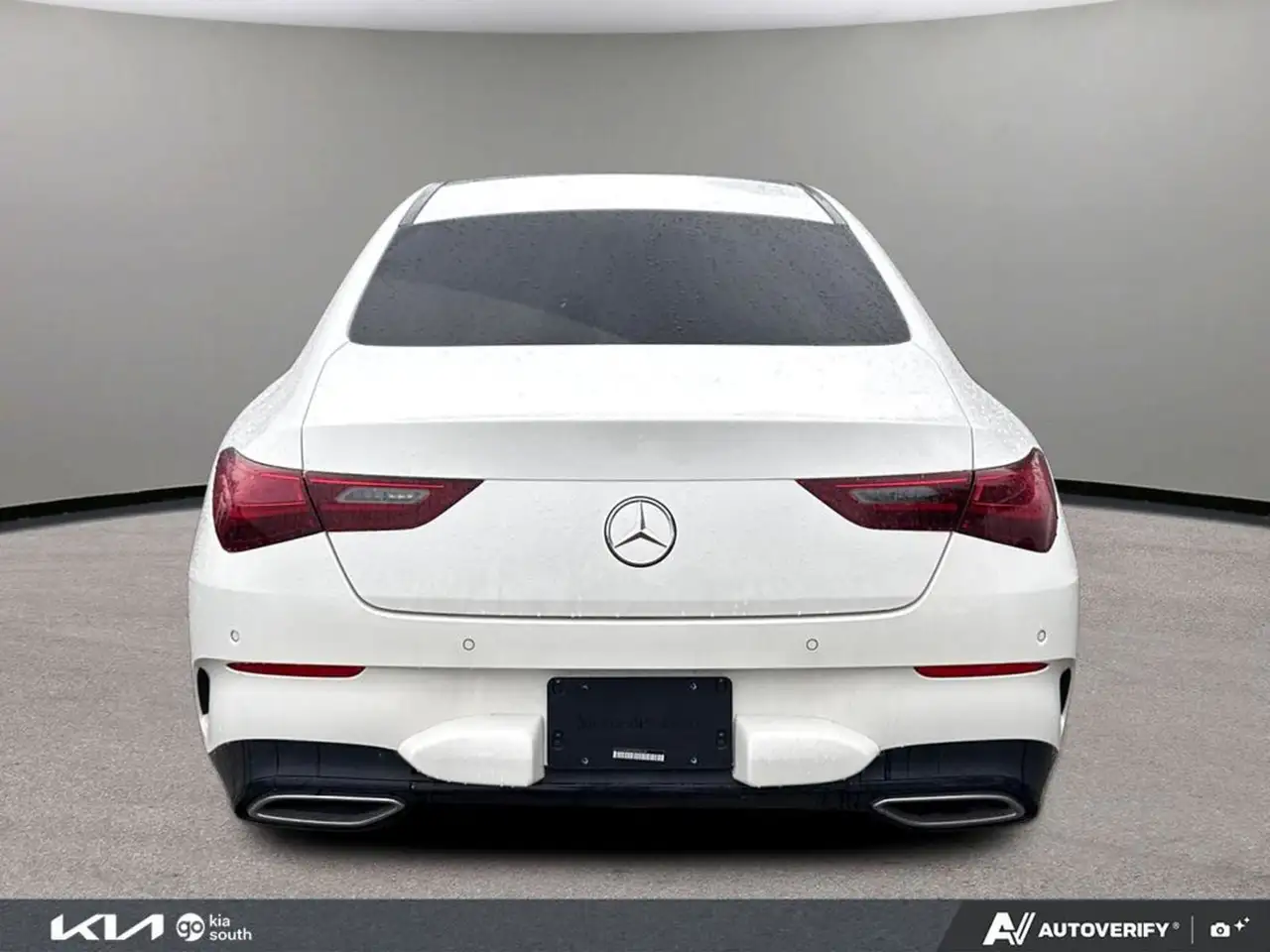 Mercedes-Benz CLA снимка Mercedes-Benz CLA