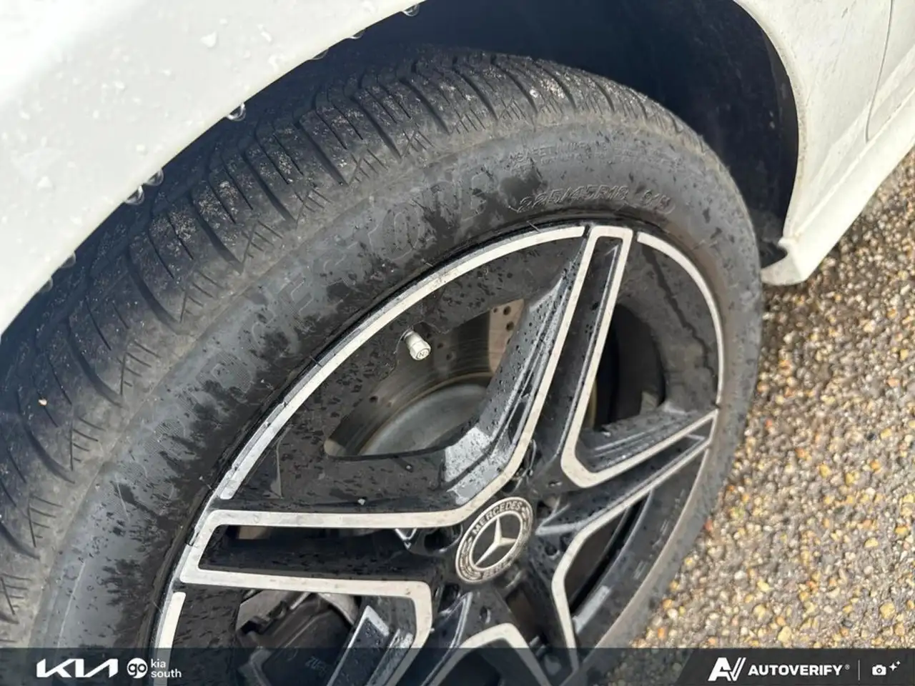 Mercedes-Benz CLA снимка Mercedes-Benz CLA