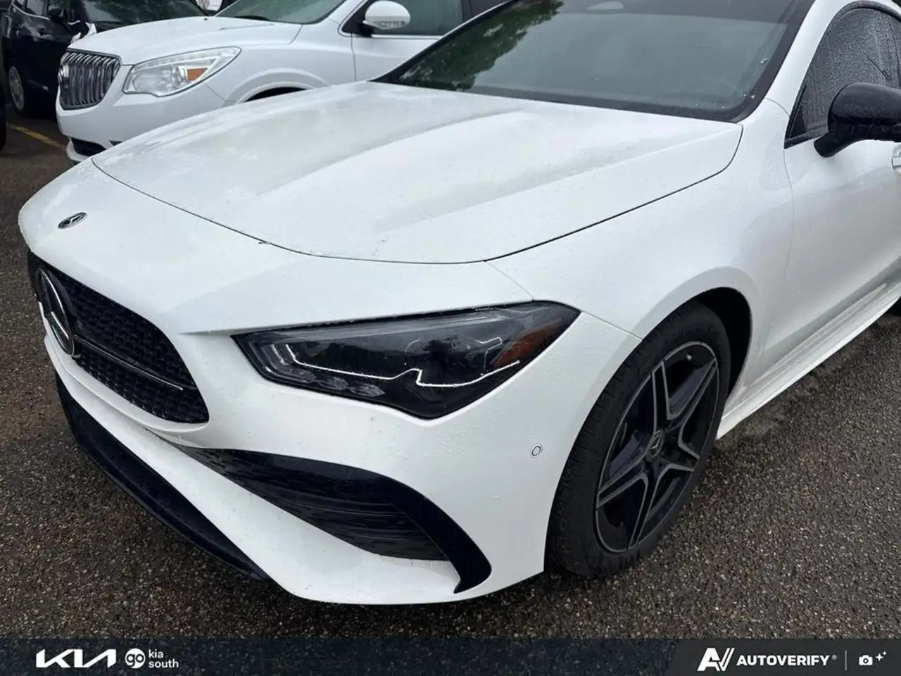 Mercedes-Benz CLA снимка Mercedes-Benz CLA