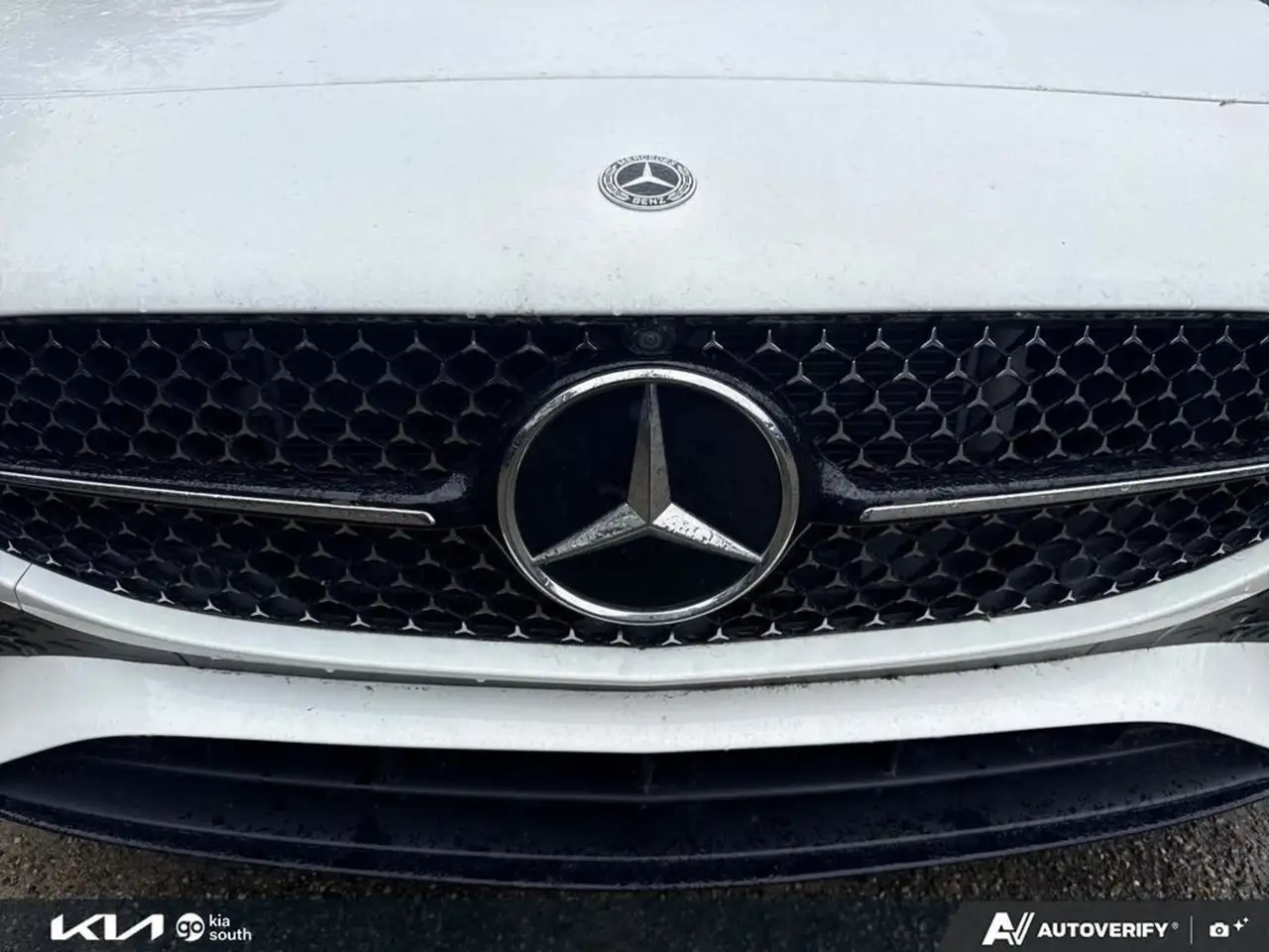 Mercedes-Benz CLA снимка Mercedes-Benz CLA