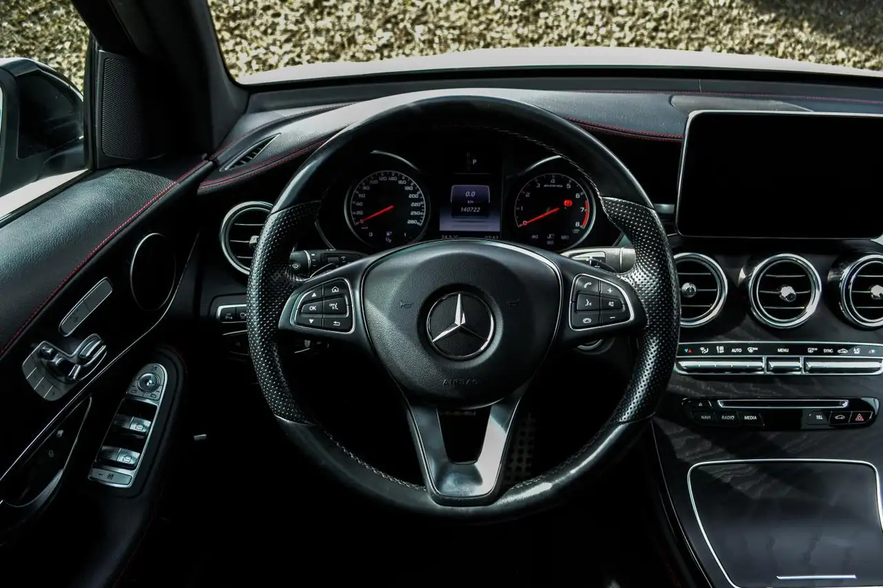Mercedes-Benz GLC снимка Mercedes-Benz GLC