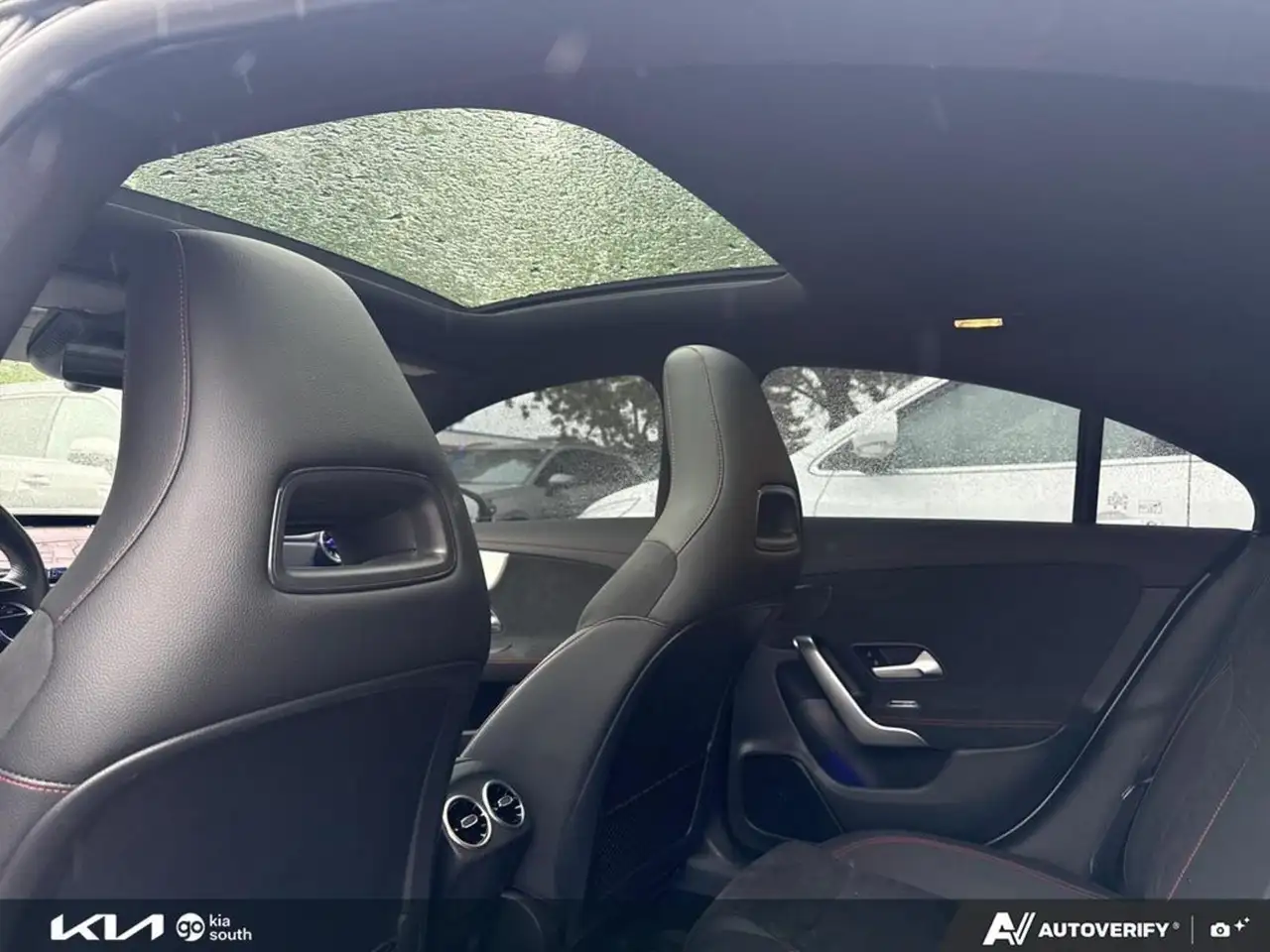 Mercedes-Benz CLA снимка Mercedes-Benz CLA