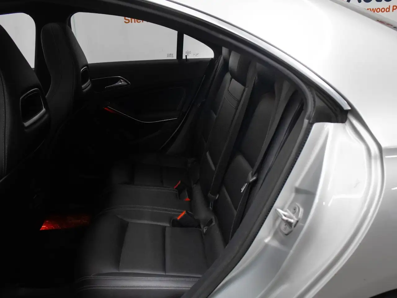Mercedes-Benz CLA снимка Mercedes-Benz CLA