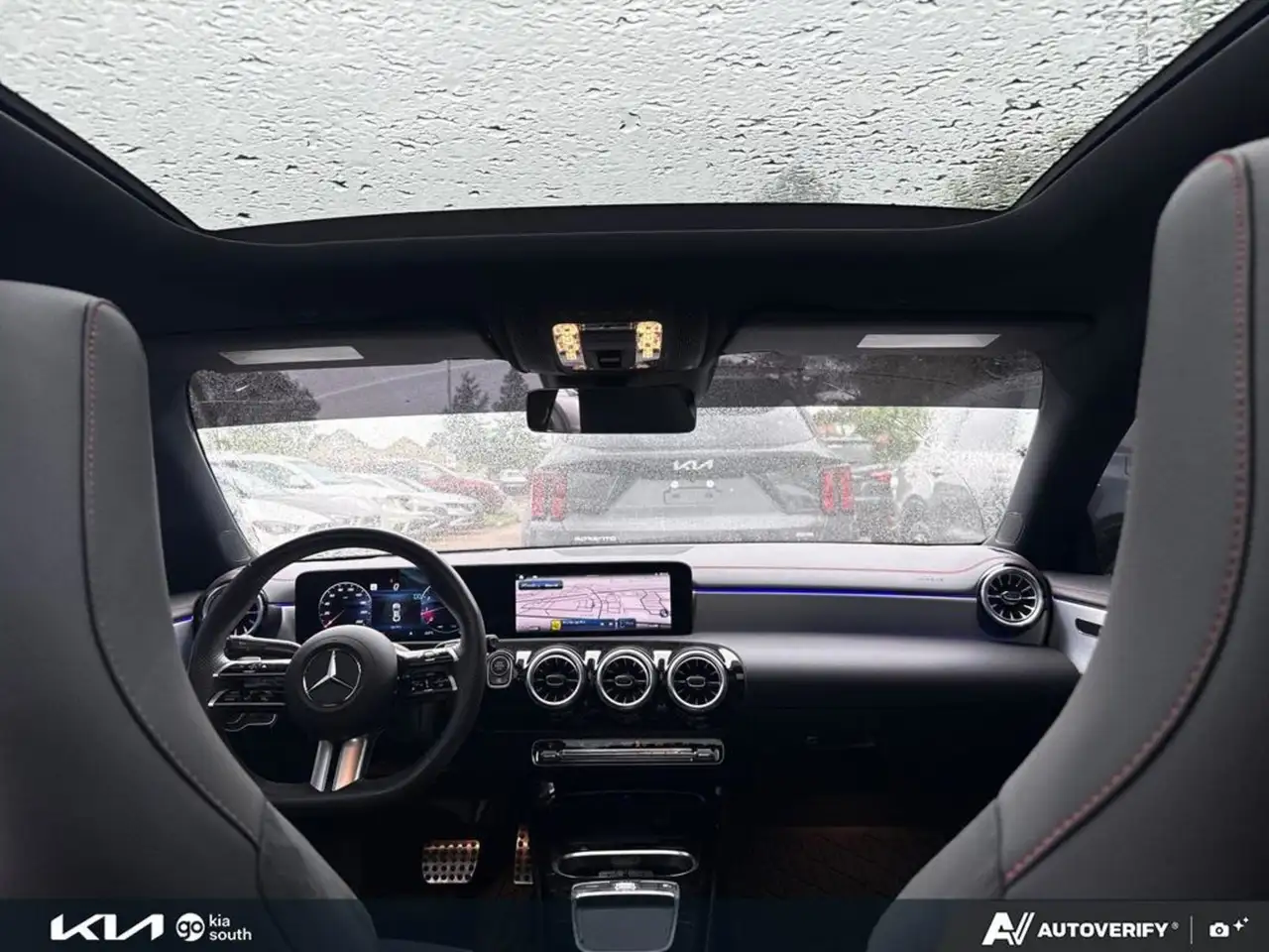 Mercedes-Benz CLA снимка Mercedes-Benz CLA