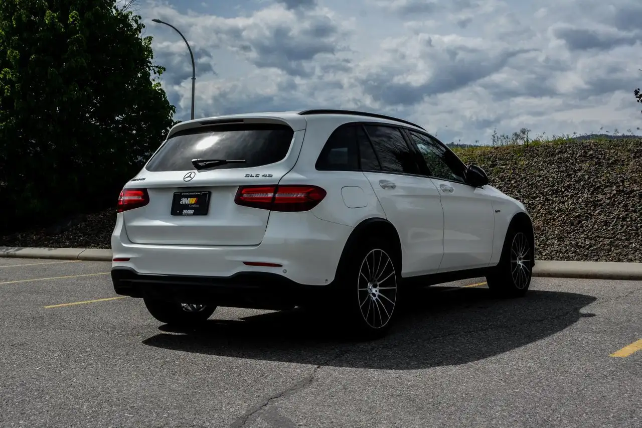 Mercedes-Benz GLC снимка Mercedes-Benz GLC