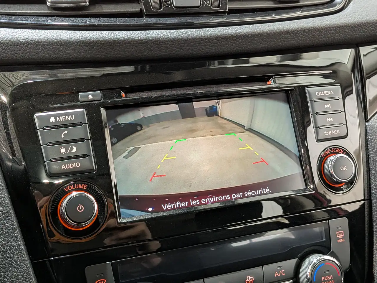 Nissan Qashqai снимка Nissan Qashqai