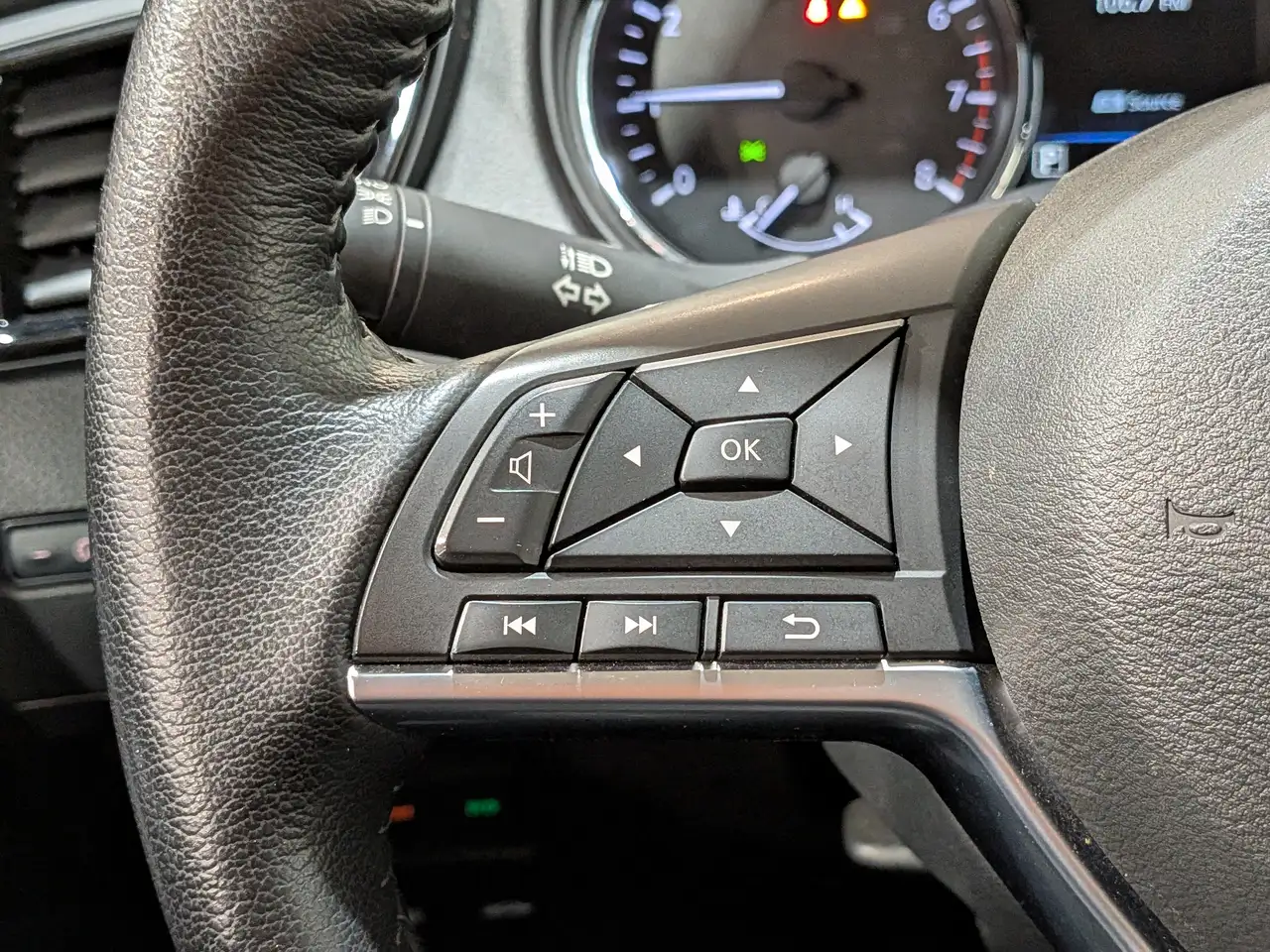 Nissan Qashqai снимка Nissan Qashqai