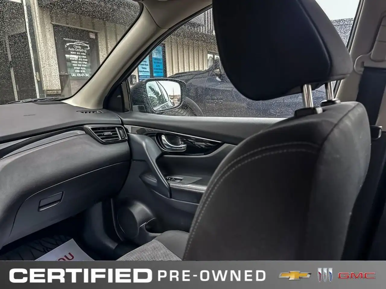 Nissan Qashqai снимка Nissan Qashqai