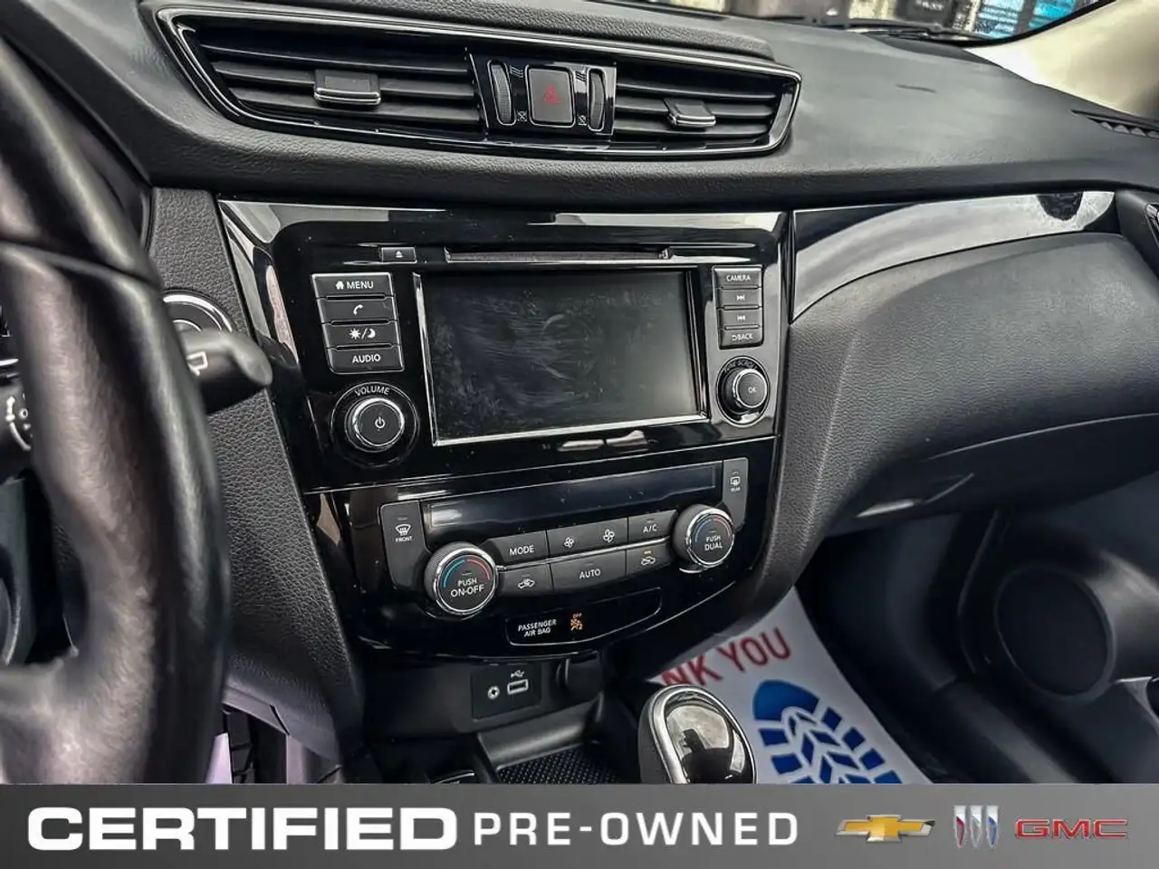 Nissan Qashqai снимка Nissan Qashqai