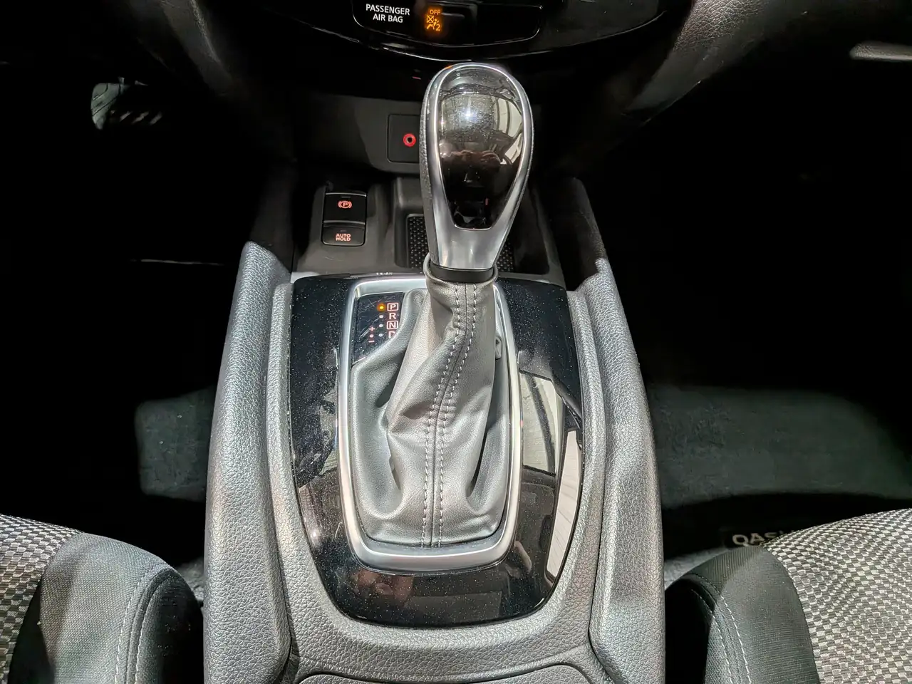 Nissan Qashqai снимка Nissan Qashqai