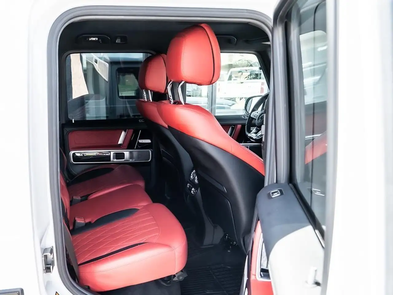 Mercedes-Benz G-Class снимка Mercedes-Benz G-Class