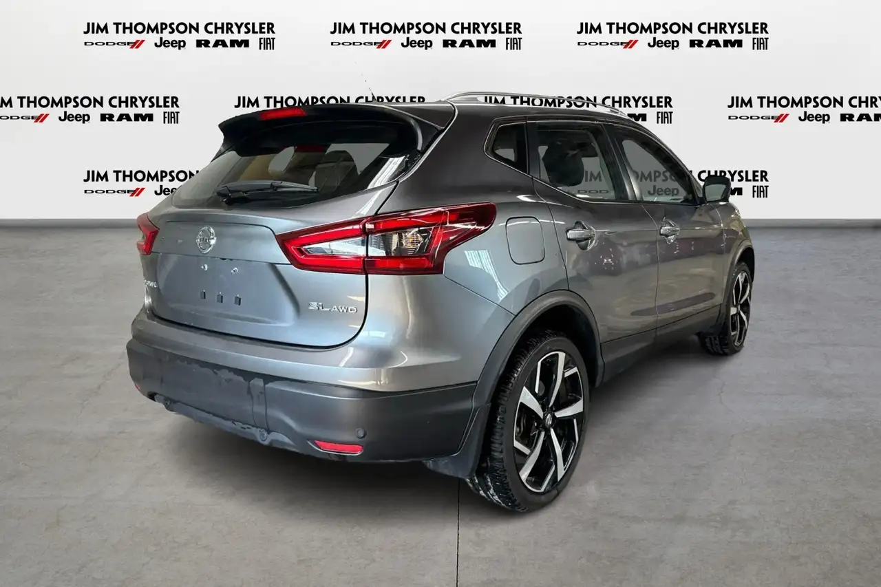 Nissan Qashqai снимка Nissan Qashqai