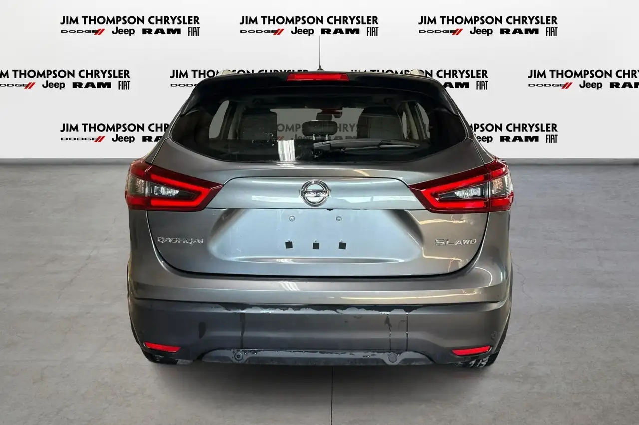 Nissan Qashqai снимка Nissan Qashqai