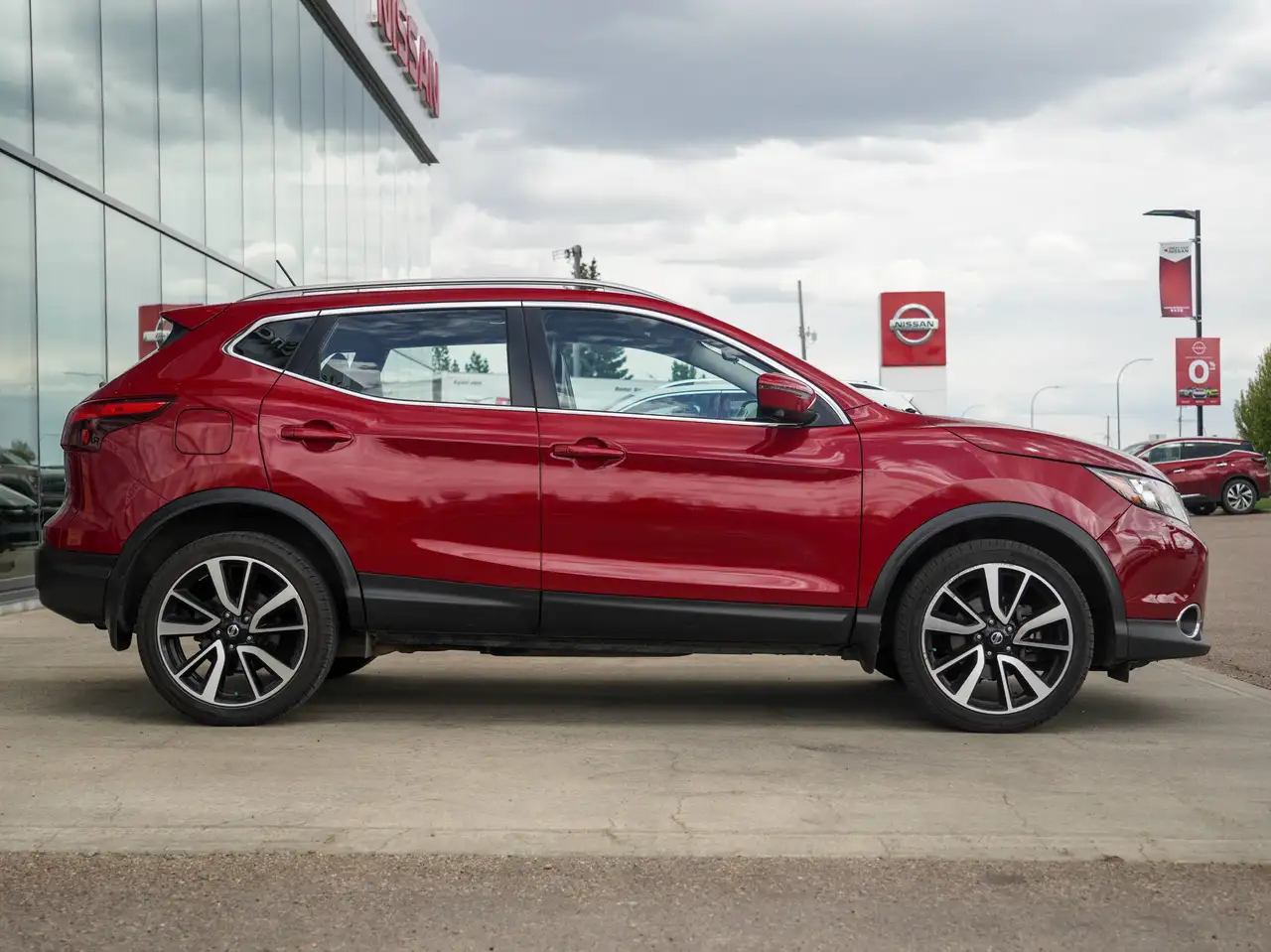 Nissan Qashqai снимка Nissan Qashqai