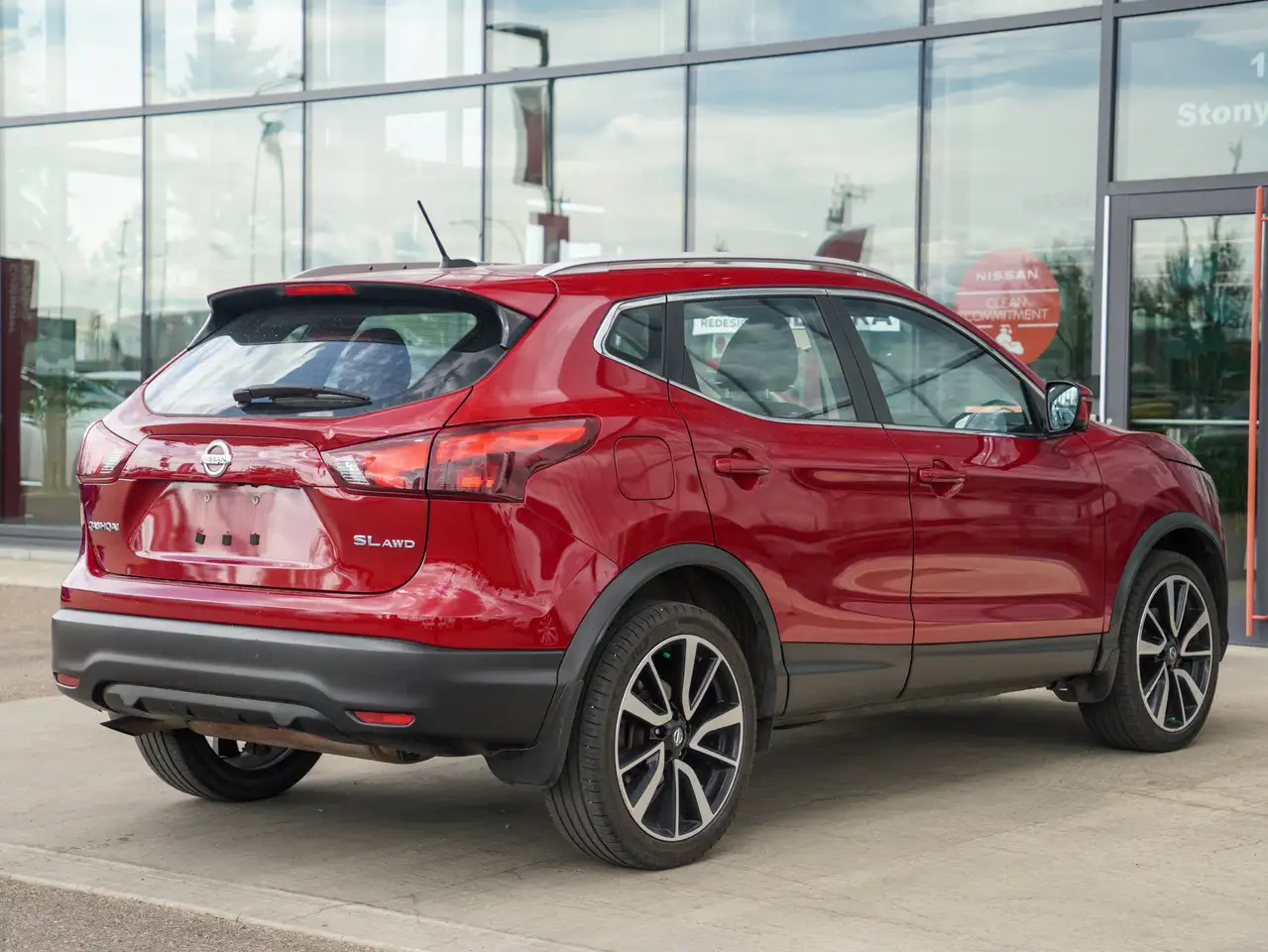 Nissan Qashqai снимка Nissan Qashqai