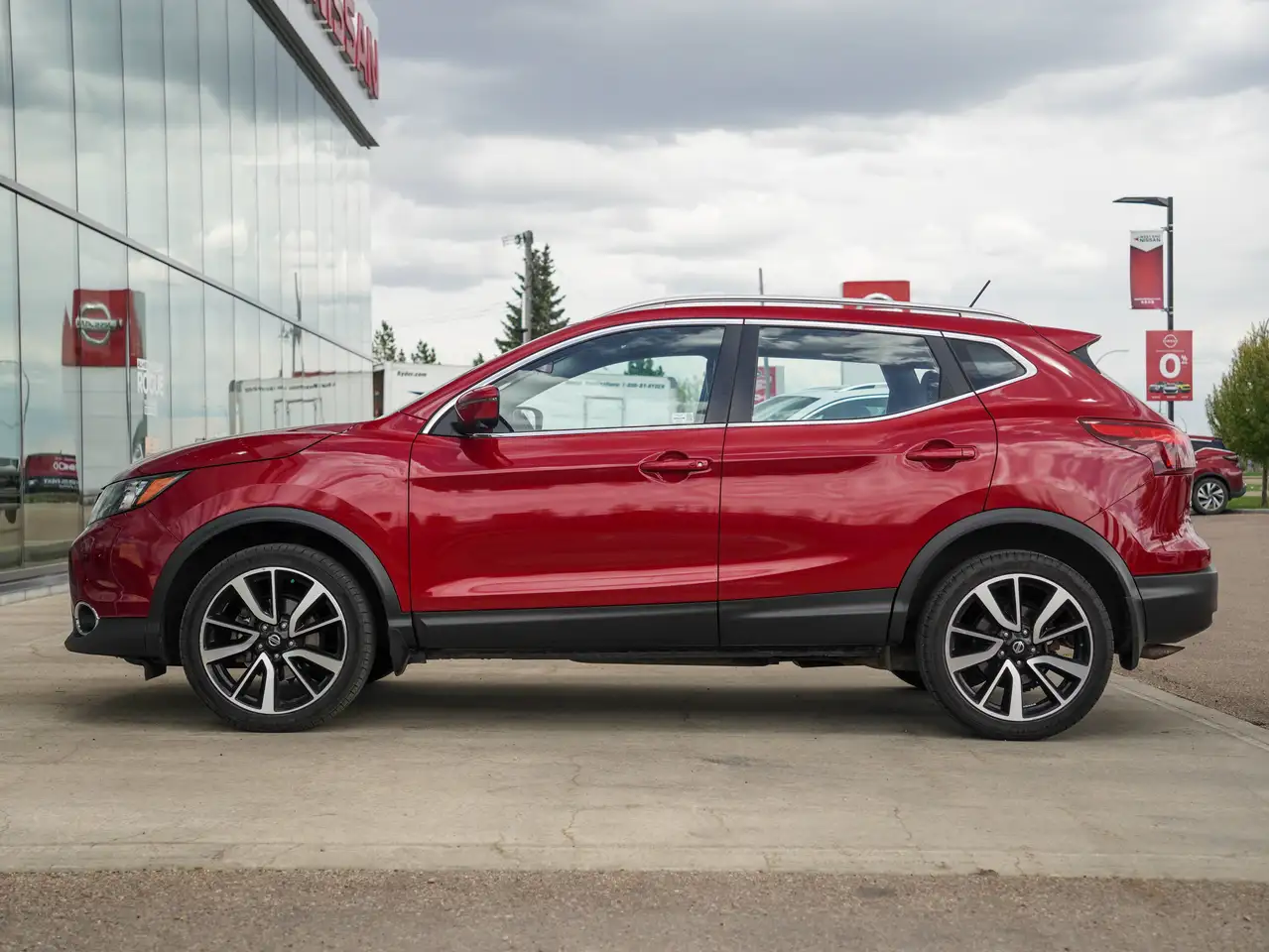 Nissan Qashqai снимка Nissan Qashqai