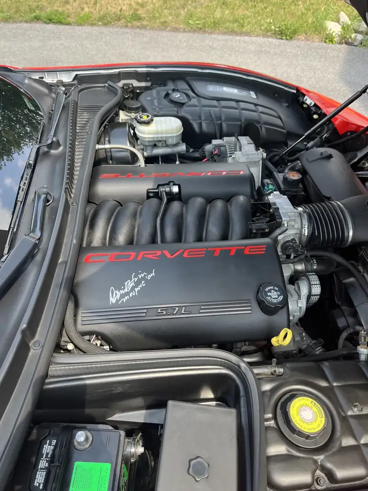 Chevrolet Corvette снимка Chevrolet Corvette