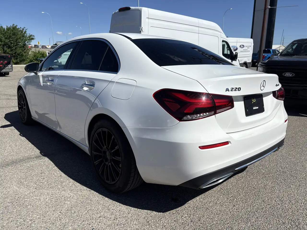 Mercedes-Benz A-Class снимка Mercedes-Benz A-Class