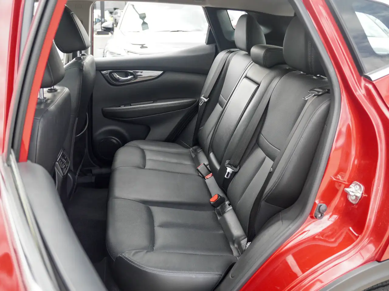 Nissan Qashqai снимка Nissan Qashqai