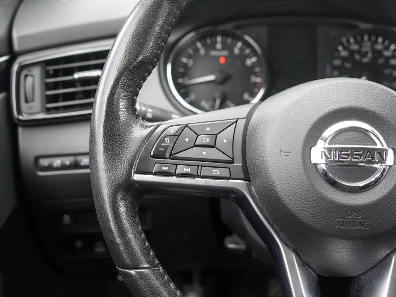 Nissan Qashqai снимка Nissan Qashqai