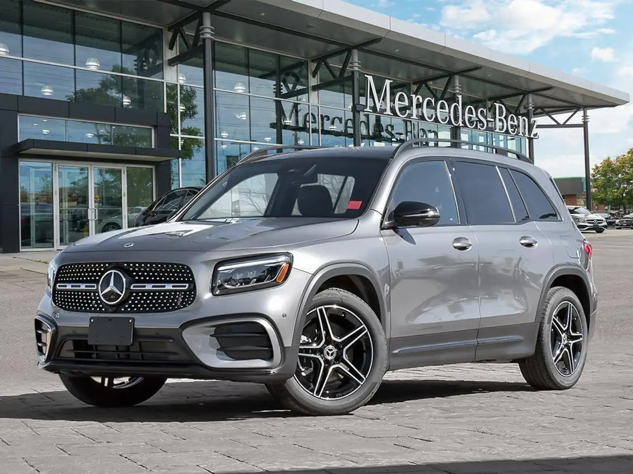 Mercedes-Benz GLB снимка Mercedes-Benz GLB