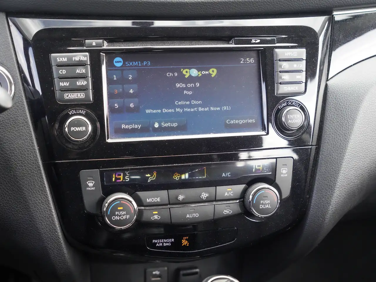 Nissan Qashqai снимка Nissan Qashqai